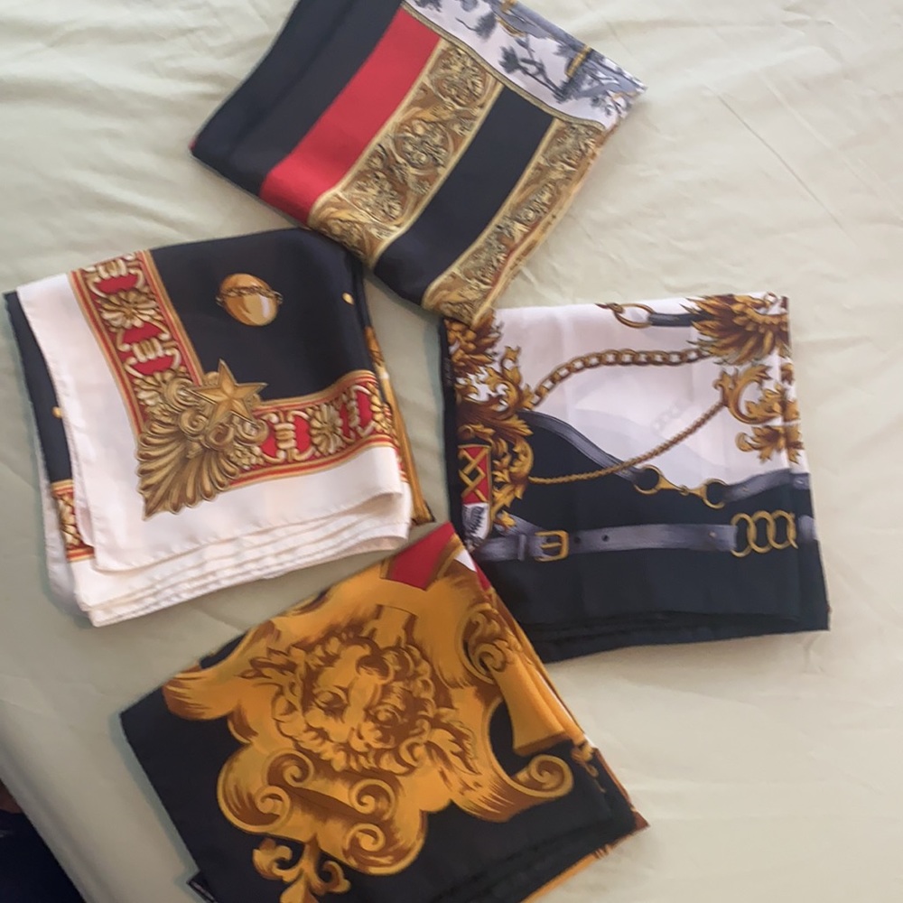 Scarfs (4) - Picture 5 of 6